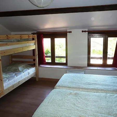 Gîte Domaine De Gavaudun