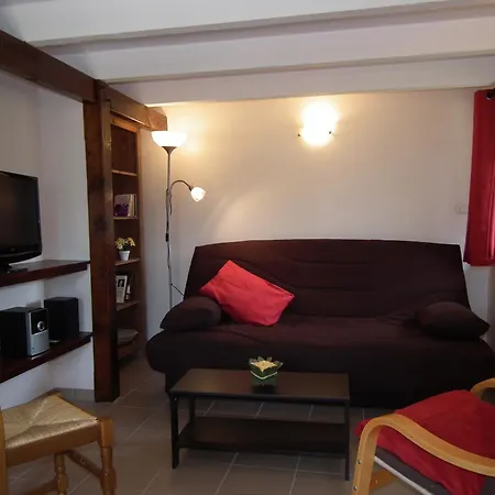 Gîte Domaine De Gavaudun