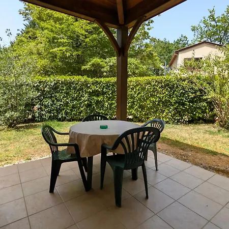 Gîte Domaine De Gavaudun