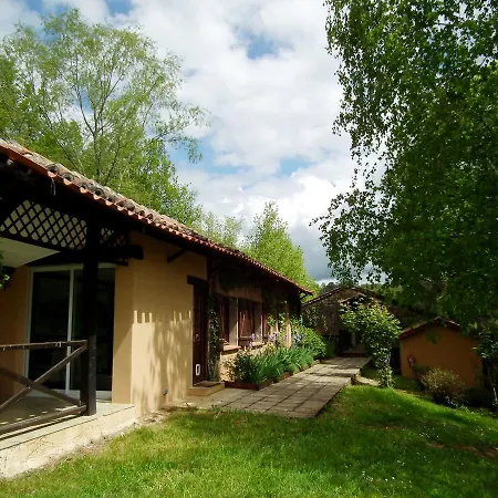 Gite Domaine De Gavaudun